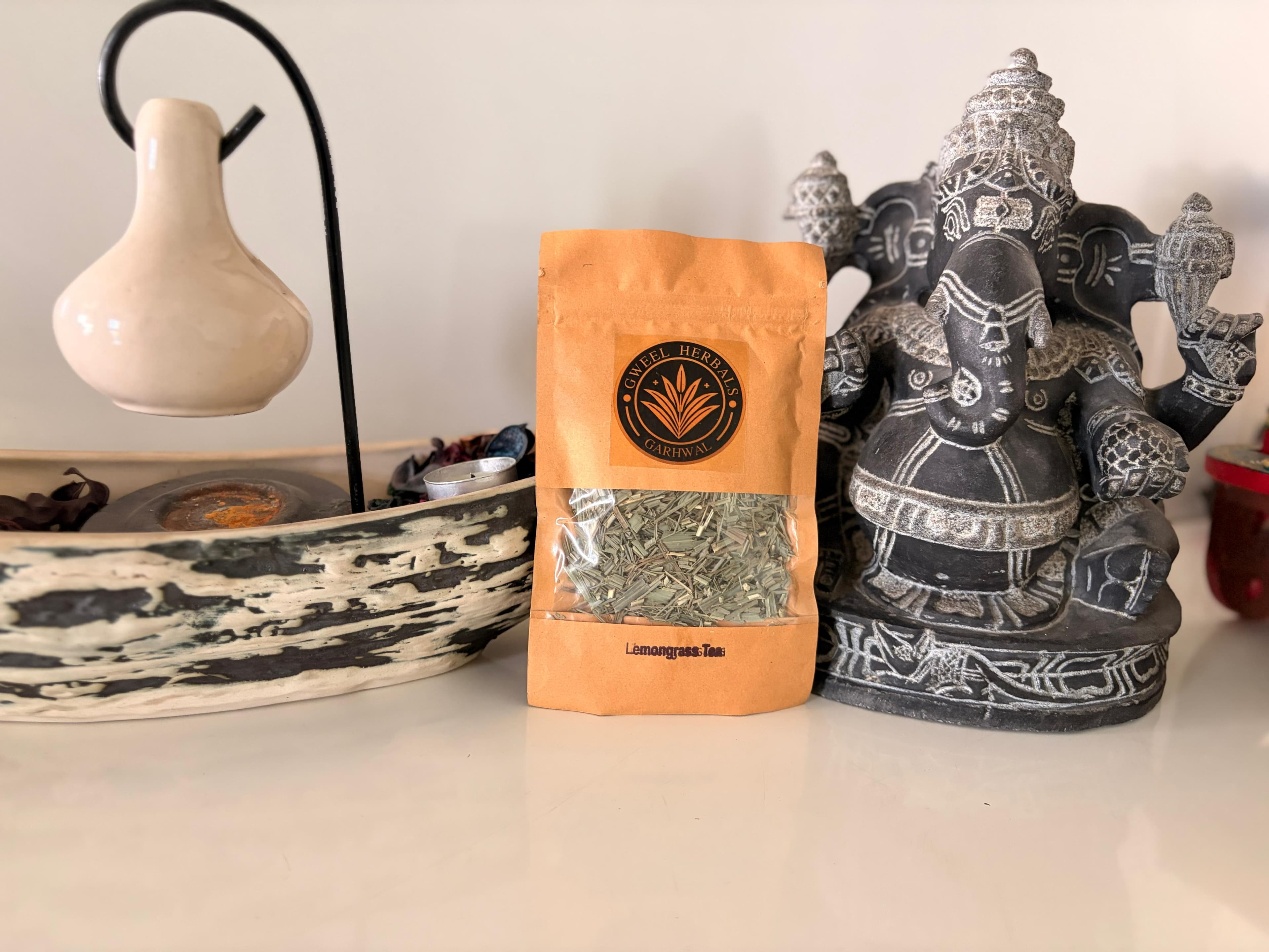 Gweel Herbal Lemon Tea – A sip of Himalayan serenity.